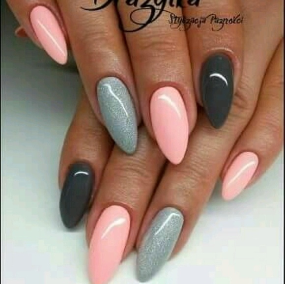 Meet your Posher, Aza - Picture 1 of 1